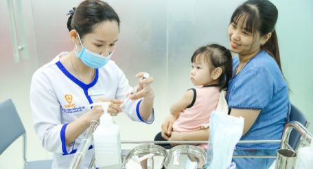 Việt Nam đã bổ sung 1 liều vaccine phòng bệnh bạch hầu cho trẻ