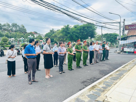 Lễ viếng các di tích trên địa bàn Phường 2 nhân dịp kỉ niệm 79 năm Cách mạng tháng tám và Quốc khánh 2/9.